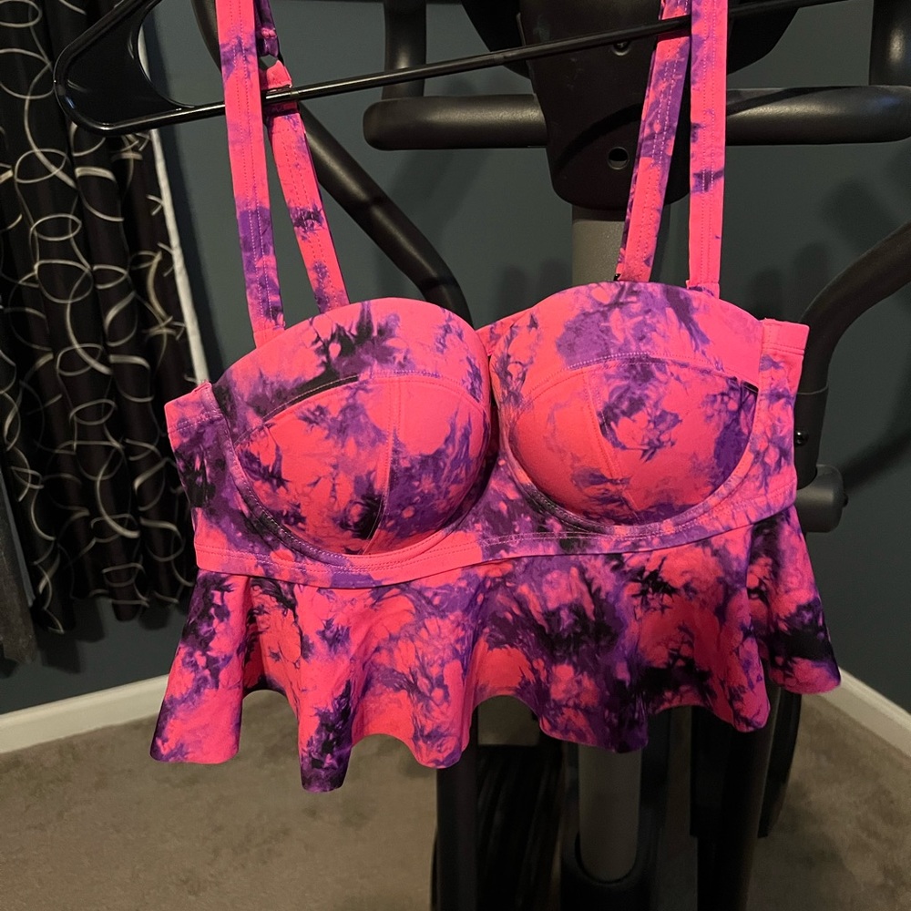 Tie dye Torrid swim size 00 NWOT